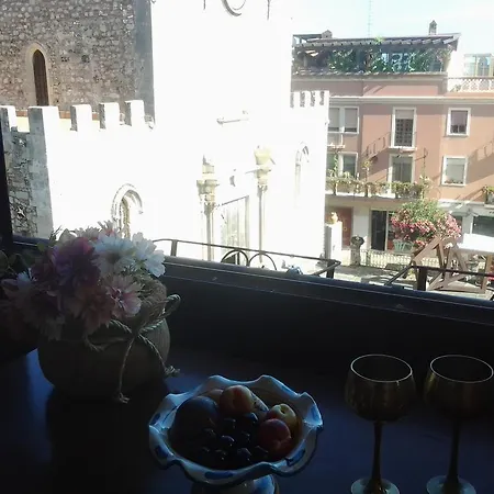 Center * Taormina